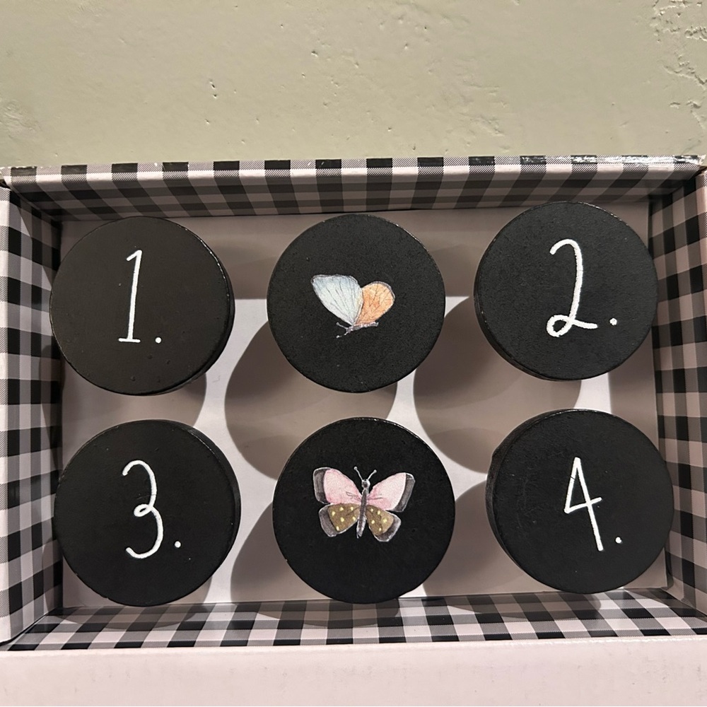 2 Box Sets of 6 Black And White Rae Dunn Round Wooden Drawer Knobs - Picture 5 of 8